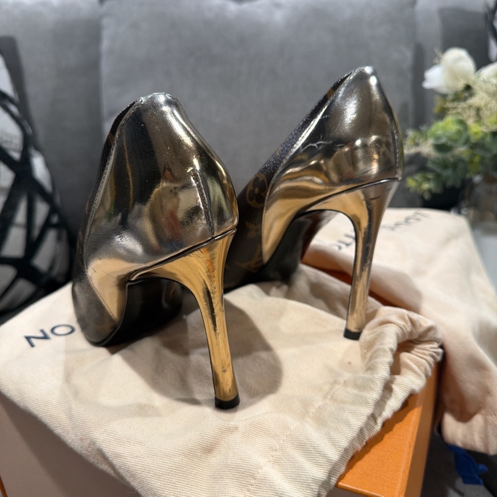 Louis Vuitton Cherie Pump Size 36 •1A3TU3• - Picture 4 of 6